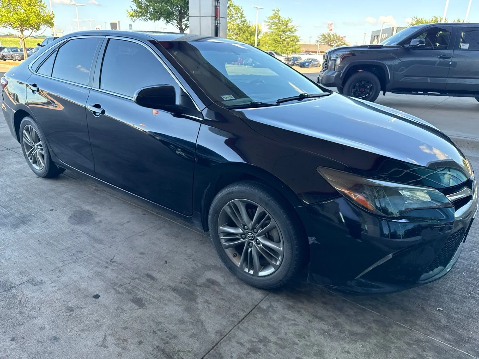 Used 2017 Black Toyota SE image 10