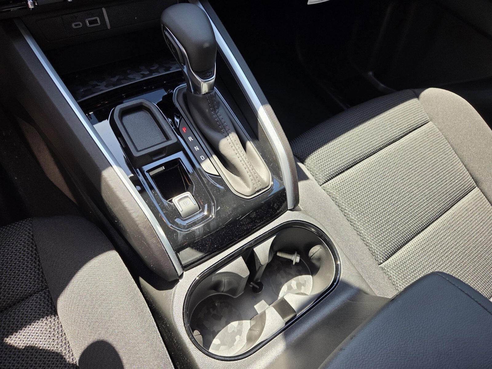 New 2026 Summit White Chevrolet LT image 27