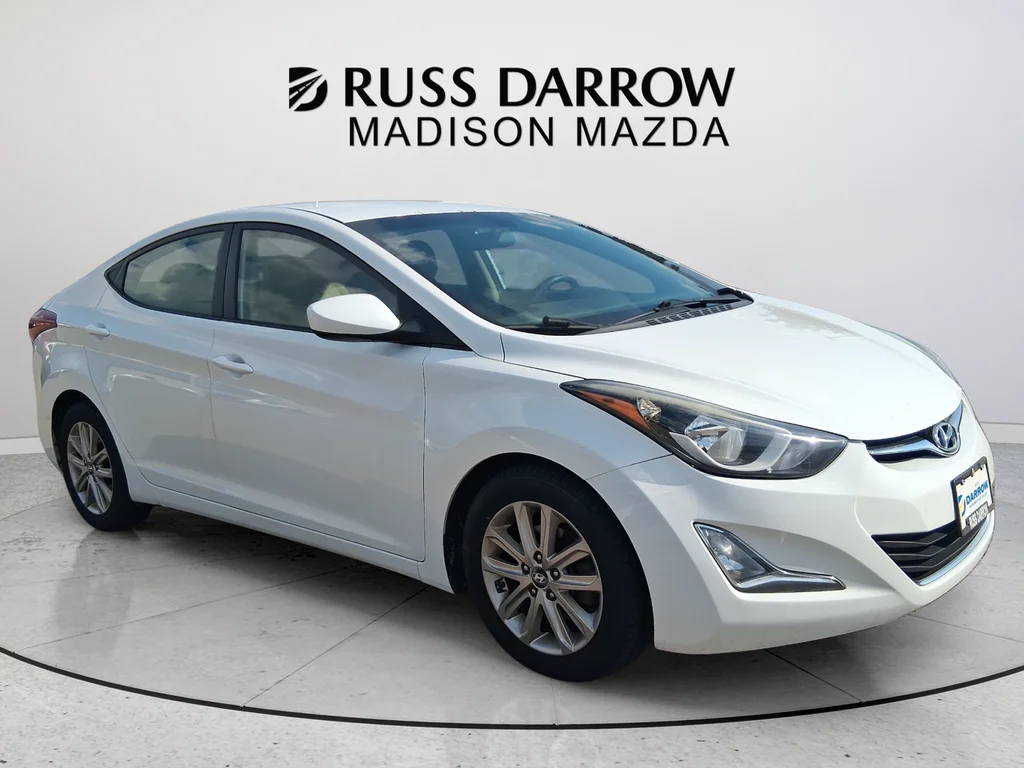 Used 2015 White Hyundai SE image 7