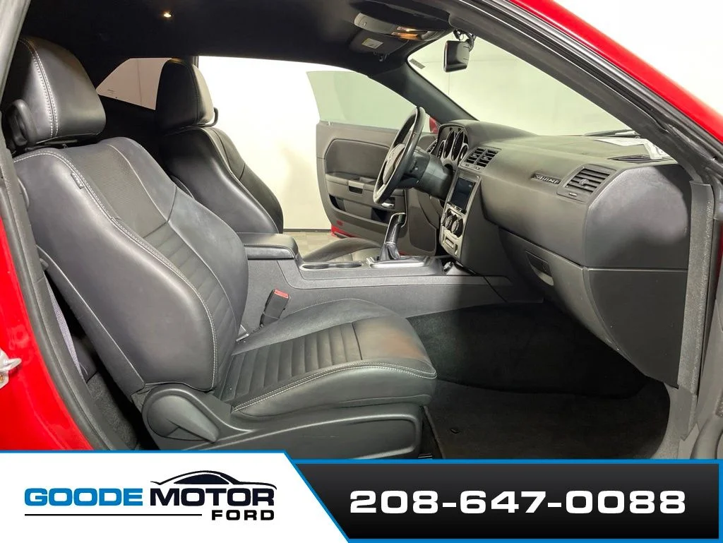 Used 2012 Redline 3 Coat Pearl Dodge R/T image 18