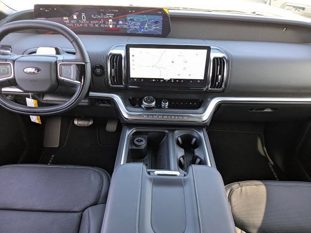 New 2025 Star White Metallic Tri-Coat Ford Platinum® MAX image 17