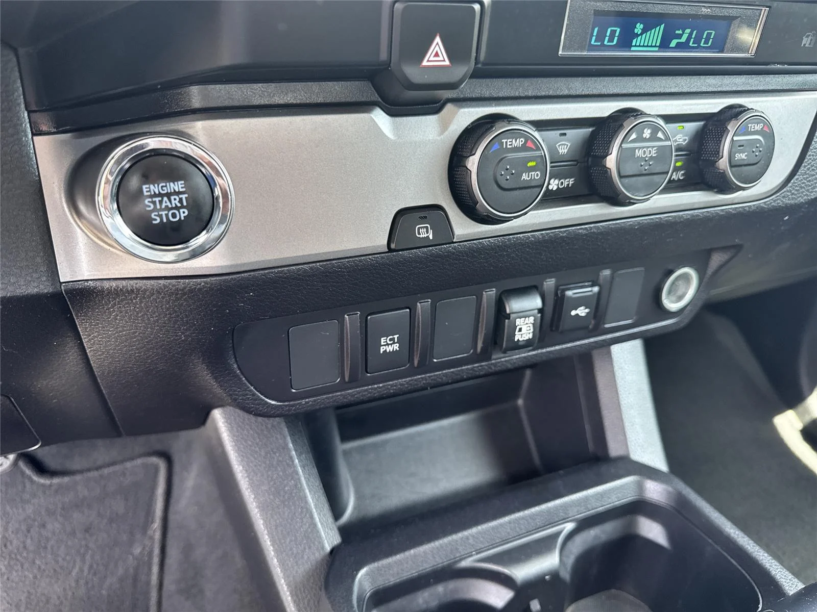 Used 2023 Ice Cap Toyota SR5 V6 image 26