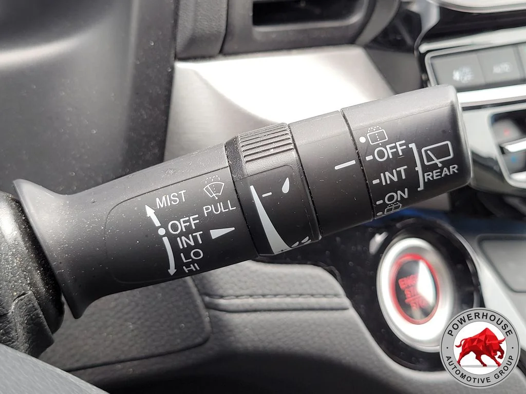 Used 2025 White Honda Touring image 34