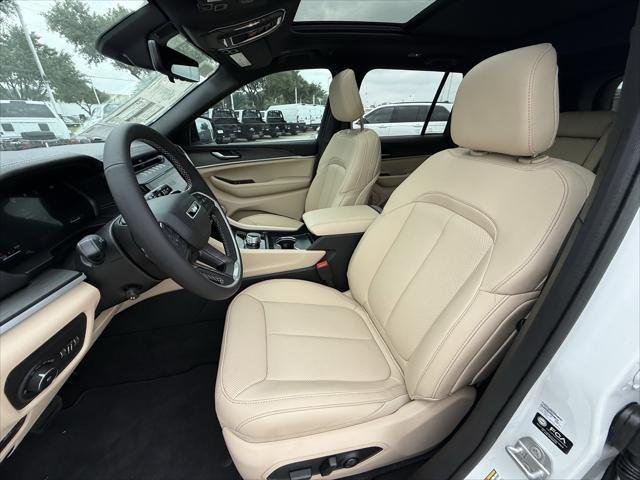 New 2026 Bright White Clear-Coat Exterior Paint Jeep Limited image 16