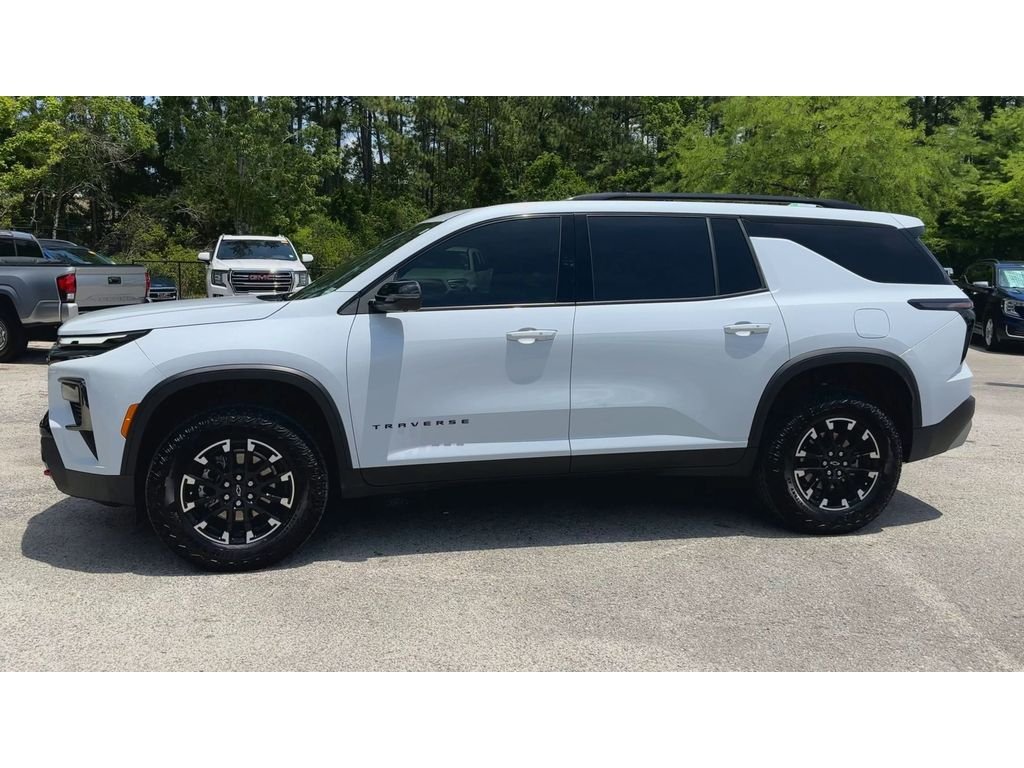 Used 2026 Polar White Tricoat Chevrolet Z71 image 5