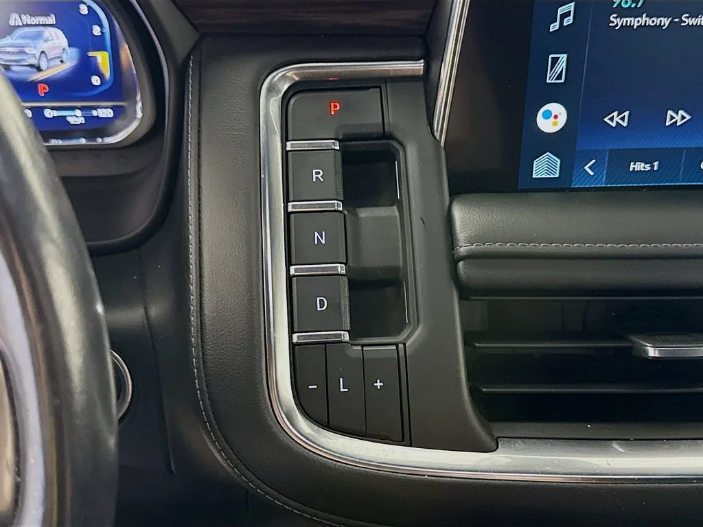 Used 2022 Black Chevrolet LT image 18