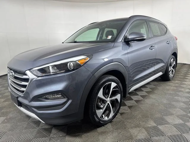 Used 2018 Gray Hyundai Value image 8