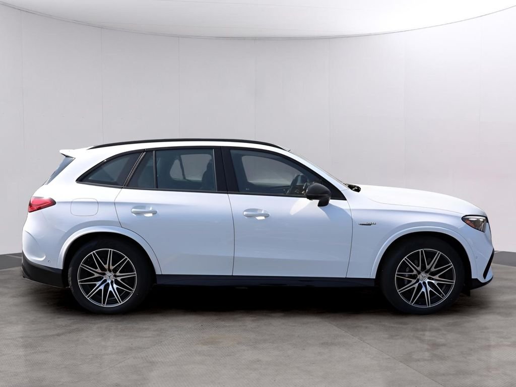 2025 Mercedes-Benz GLC AMG GLC63 S - Photo 11