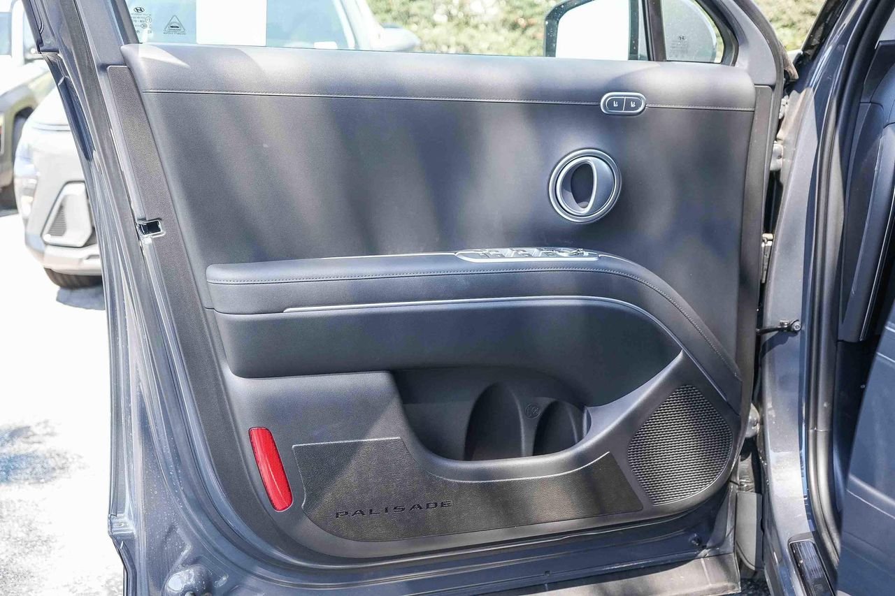 New 2026 Gray Hyundai SEL Premium image 23