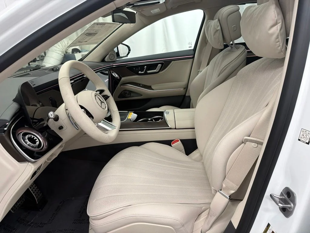 New 2027 White Mercedes-Benz S 580 image 12