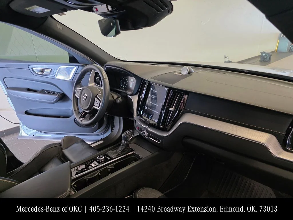 Used 2020 Gray Volvo T5 R-Design image 13