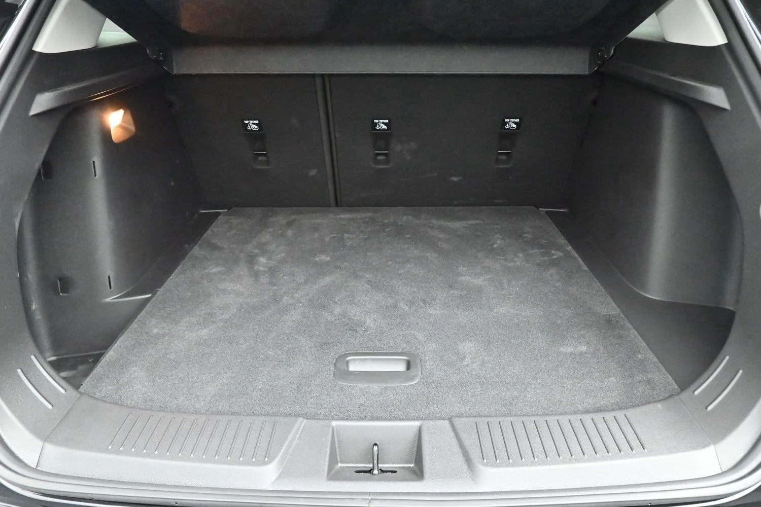 Used 2025 Mosaic Black Metallic Chevrolet ACTIV image 9