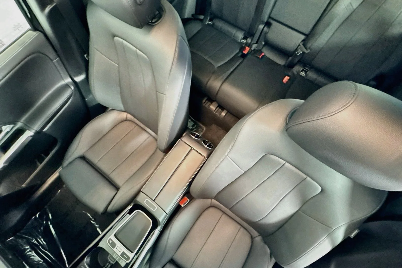 Used 2026 Night Black Mercedes-Benz GLB 250 image 20