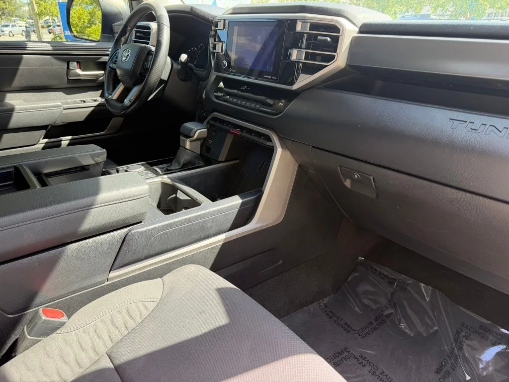 2024 Toyota Tundra SR5 - Photo 9