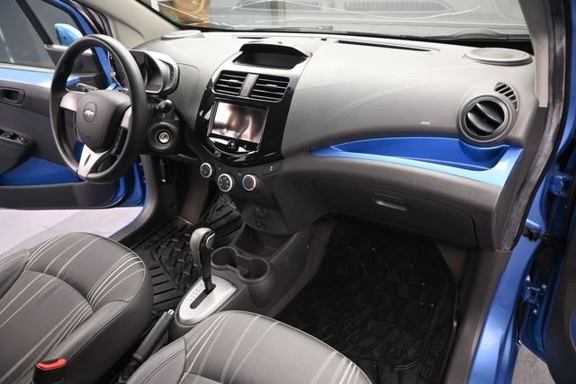 Used 2014 Blue Chevrolet 1LT image 26