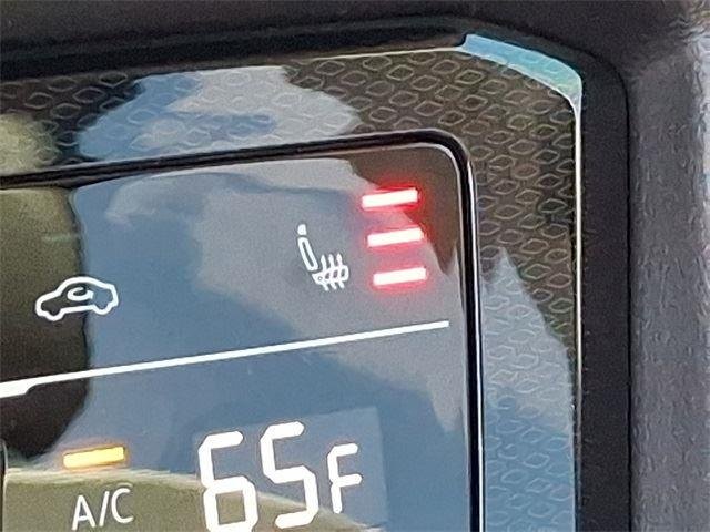 2025 Volkswagen Taos SE - Photo 21