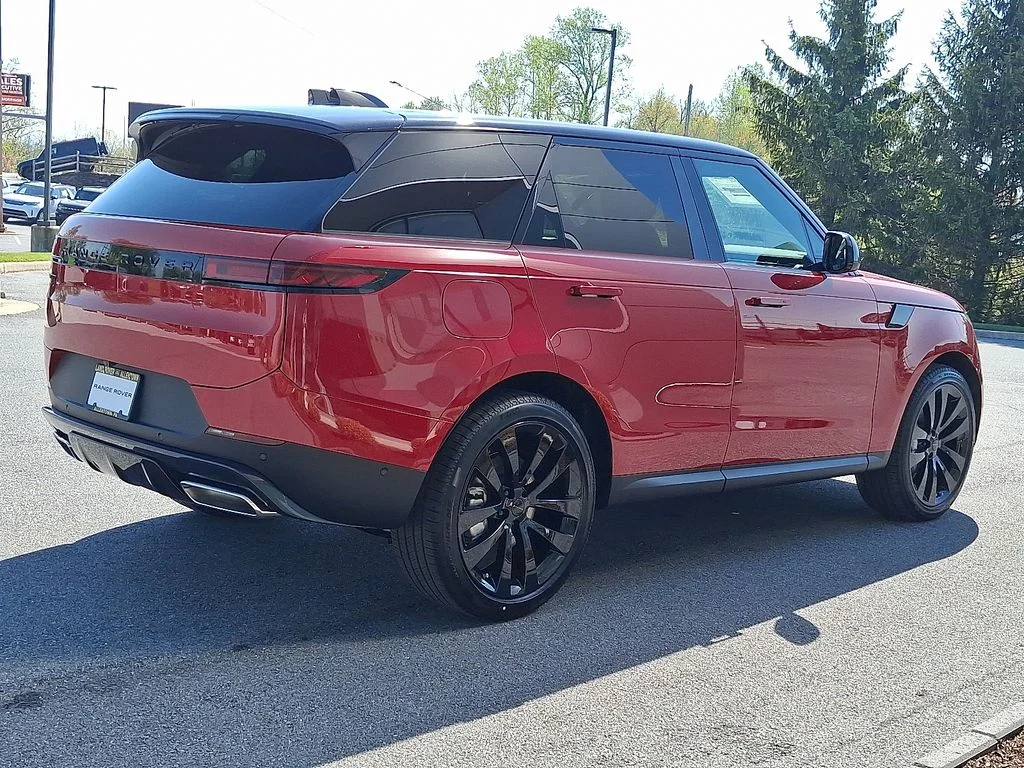 New 2026  Land Rover SE image 3