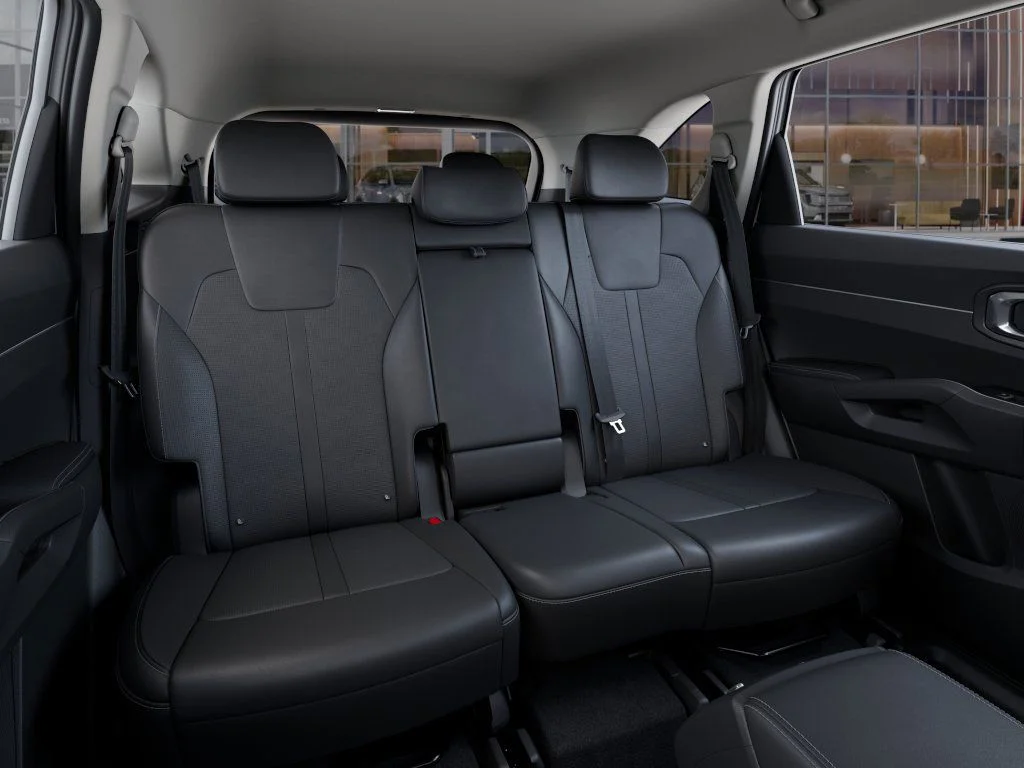 2025 Kia Sorento S - Photo 16