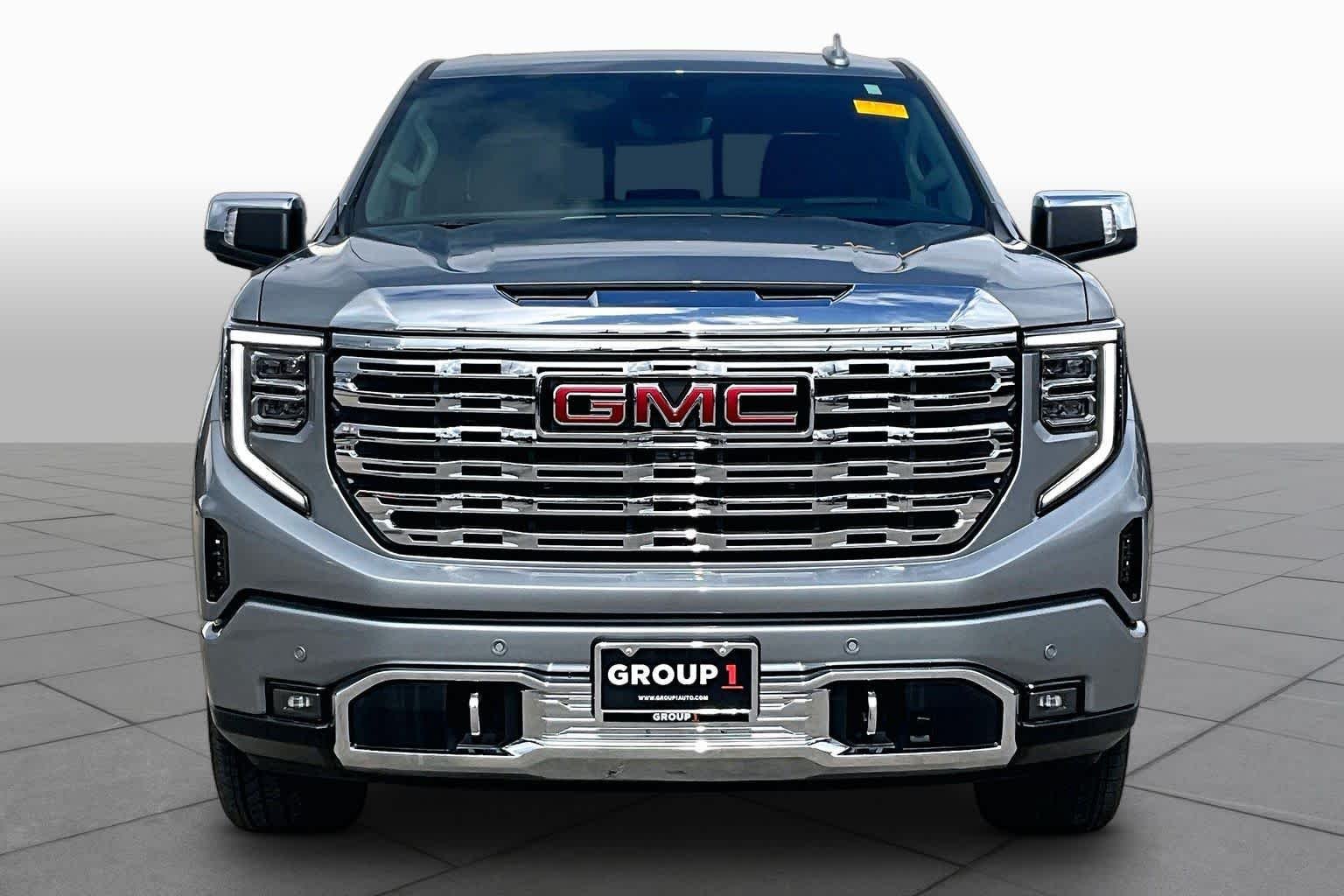 Used 2026 Sterling Metallic GMC Denali image 4