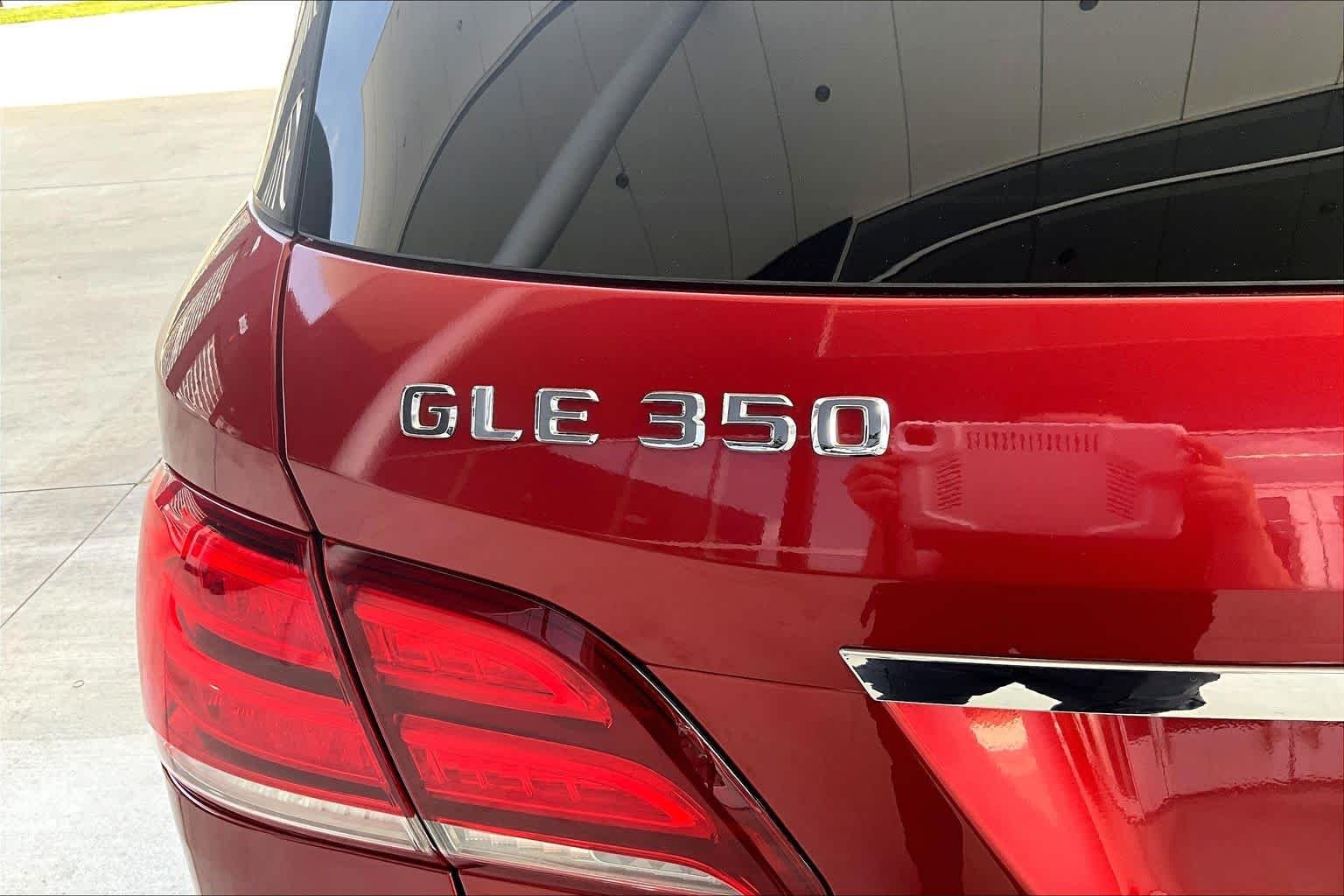 Used 2016 designo Cardinal Red Metallic Mercedes-Benz GLE 350 image 28