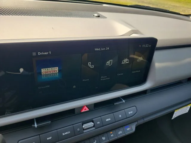 New 2027 Snow White Pearl Kia S image 25