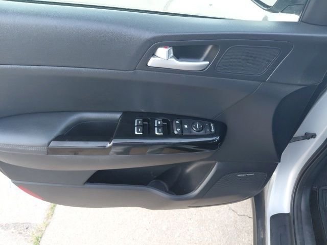 Used 2020 Silver Kia EX image 28