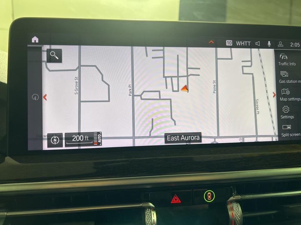 Used 2023 Aventurin Red Metallic BMW xDrive30i image 4