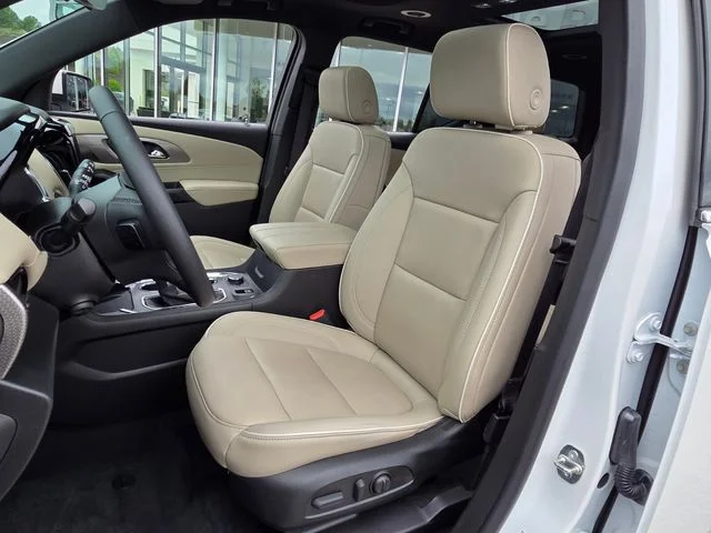 Used 2023 Beige Chevrolet Premier image 8