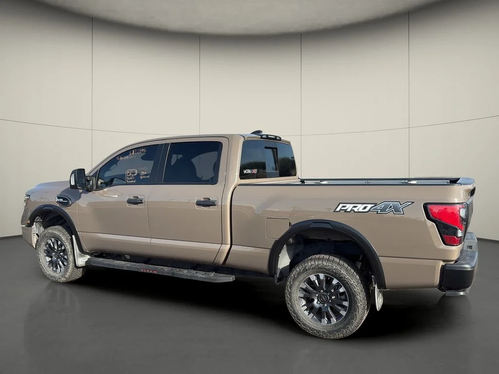 Used 2022 Beige Nissan PRO-4X image 5