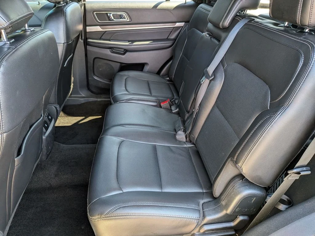 Used 2018 Silver Ford Limited image 22