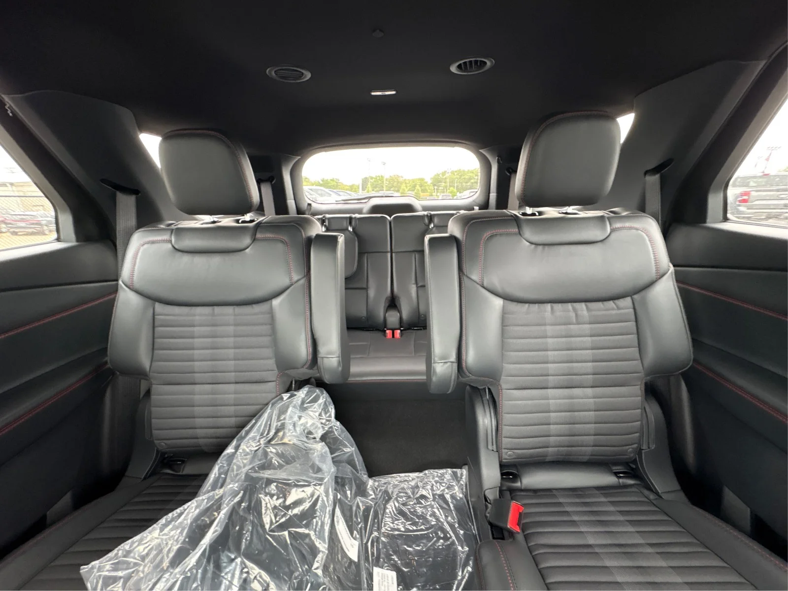 New 2026 Agate Black Metallic Ford ST-Line image 13