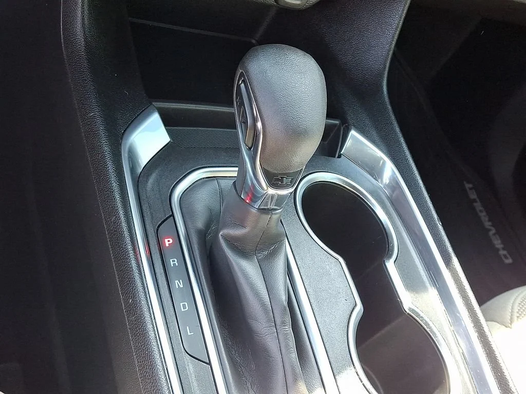 Used 2022 Northsky Blue Metallic Chevrolet LS image 22