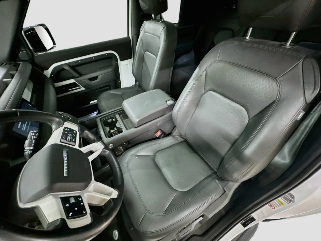 Used 2024 Fuji White Land Rover S image 5