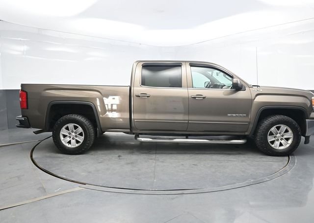 Used 2014 Brown GMC SLE image 9