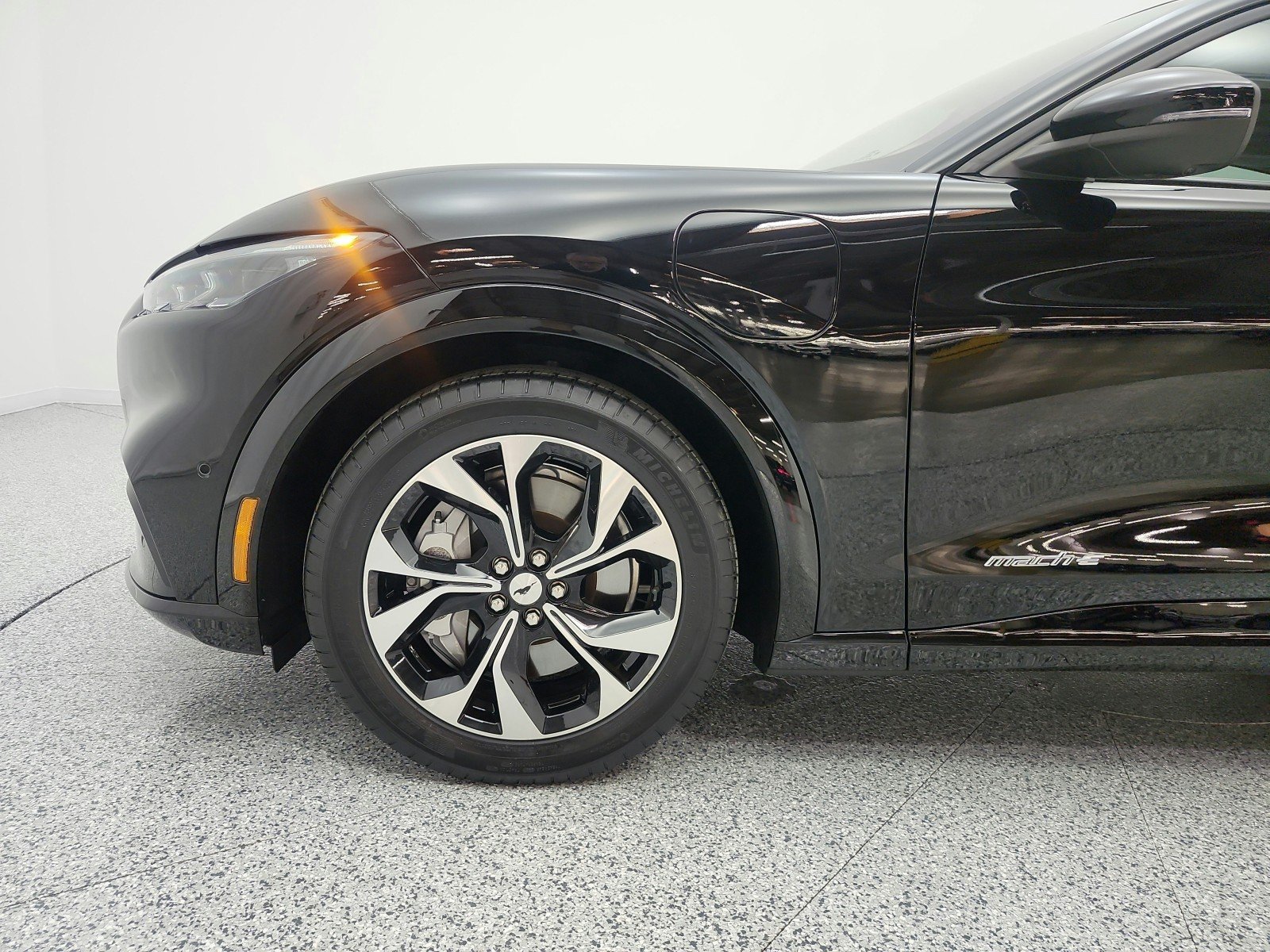 Used 2021 Shadow Black Ford Premium RWD image 22
