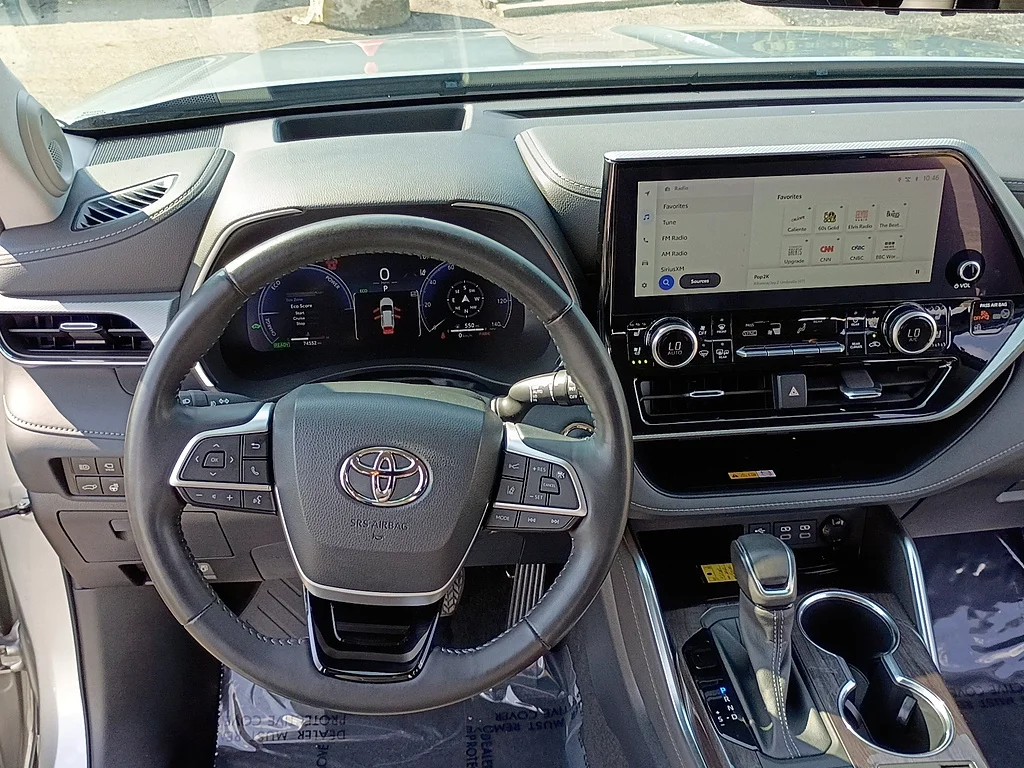 Used 2023 Celestial Silver Metallic Toyota Platinum image 12
