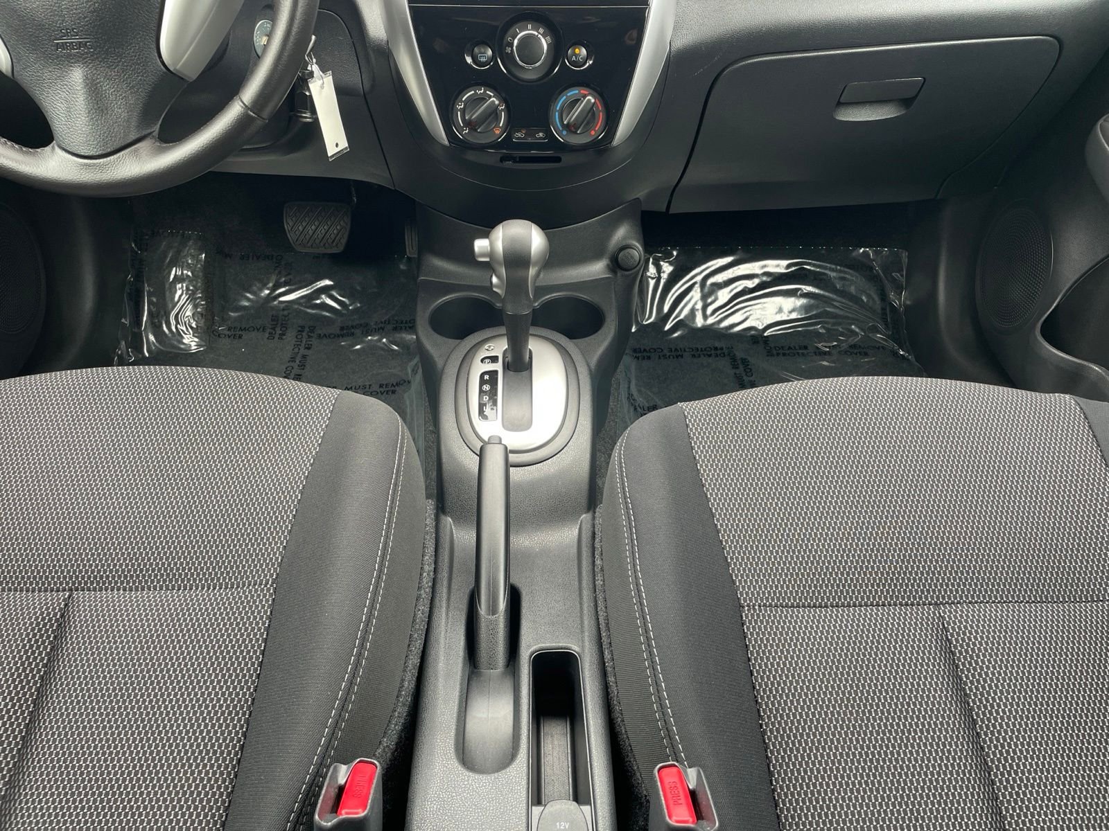 Used 2017 Silver Nissan 1.6 SV image 13