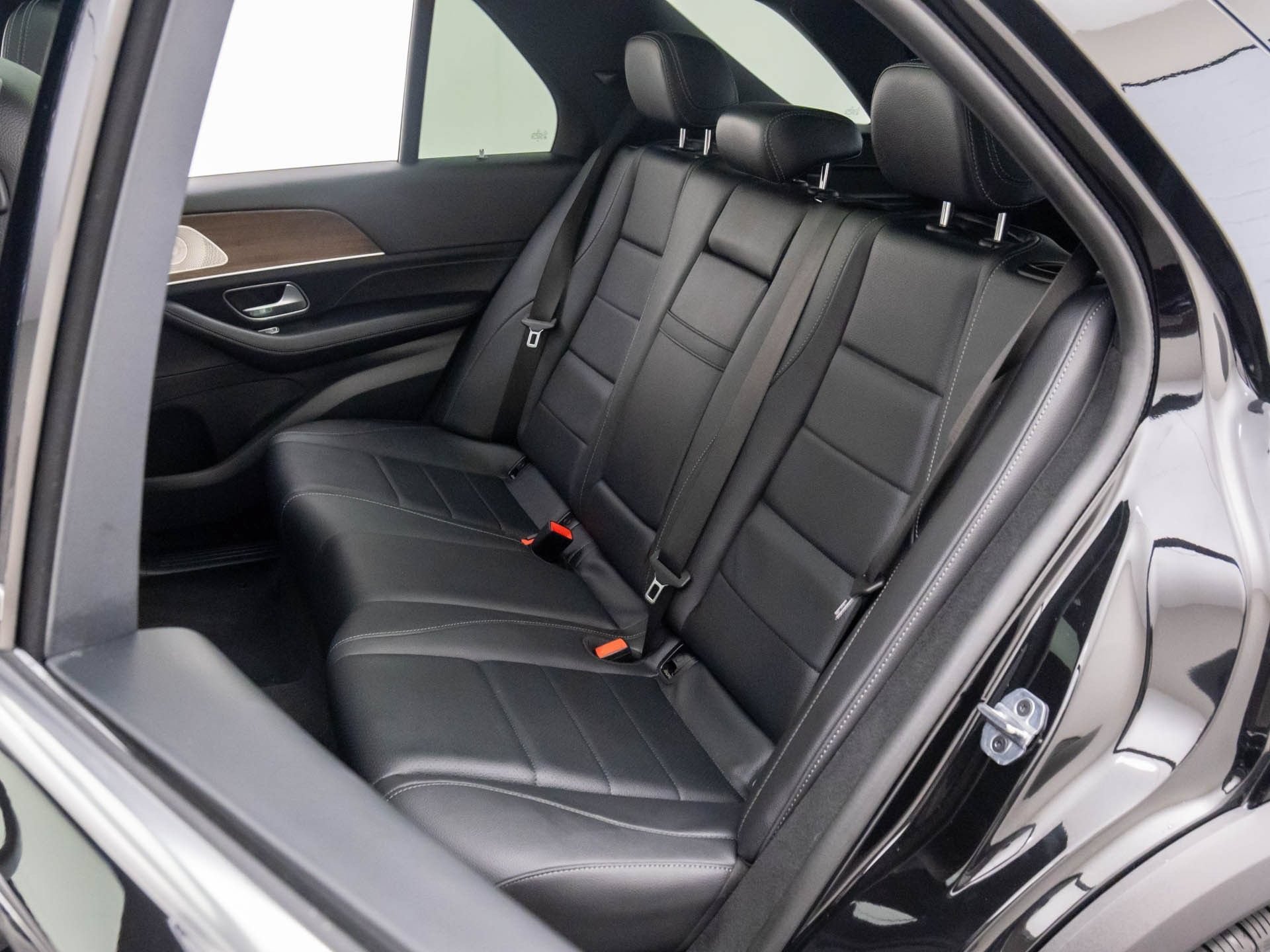New 2026 Obsidian Black Metallic Mercedes-Benz GLE 350 image 54
