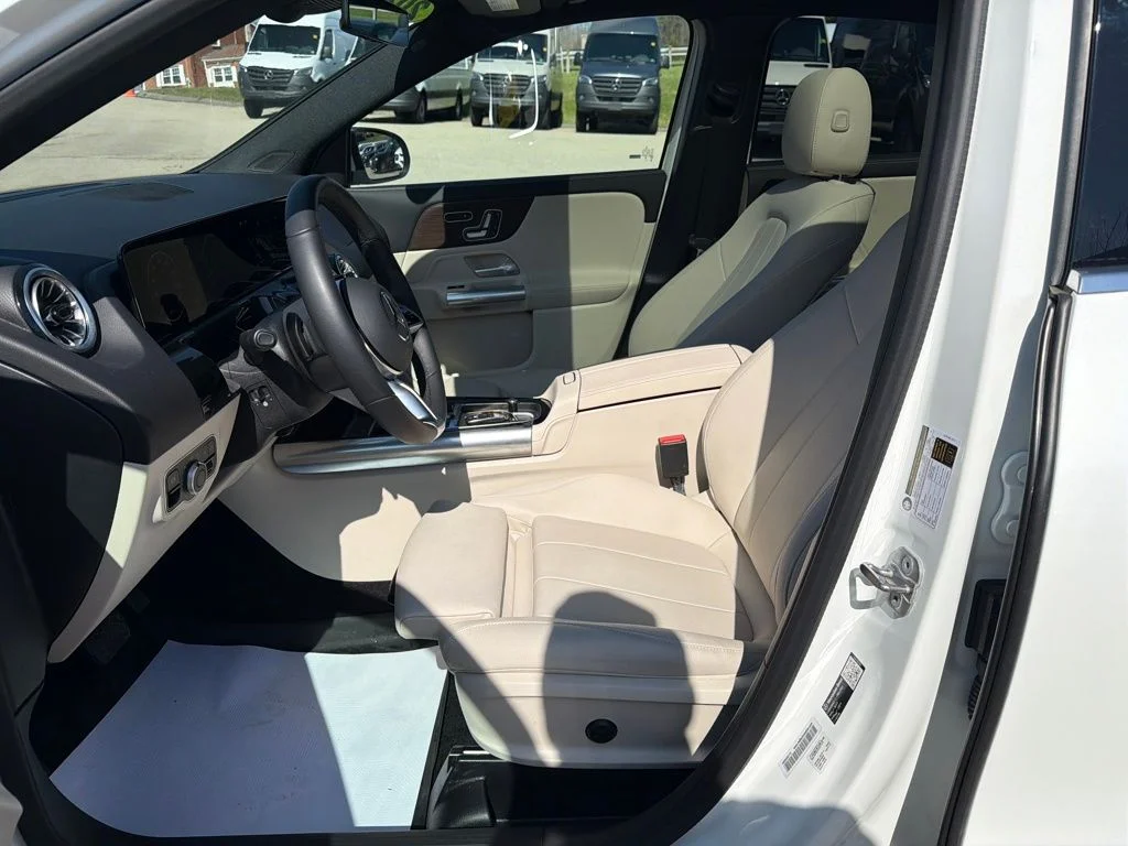 Used 2026 White Mercedes-Benz GLA 250 image 9