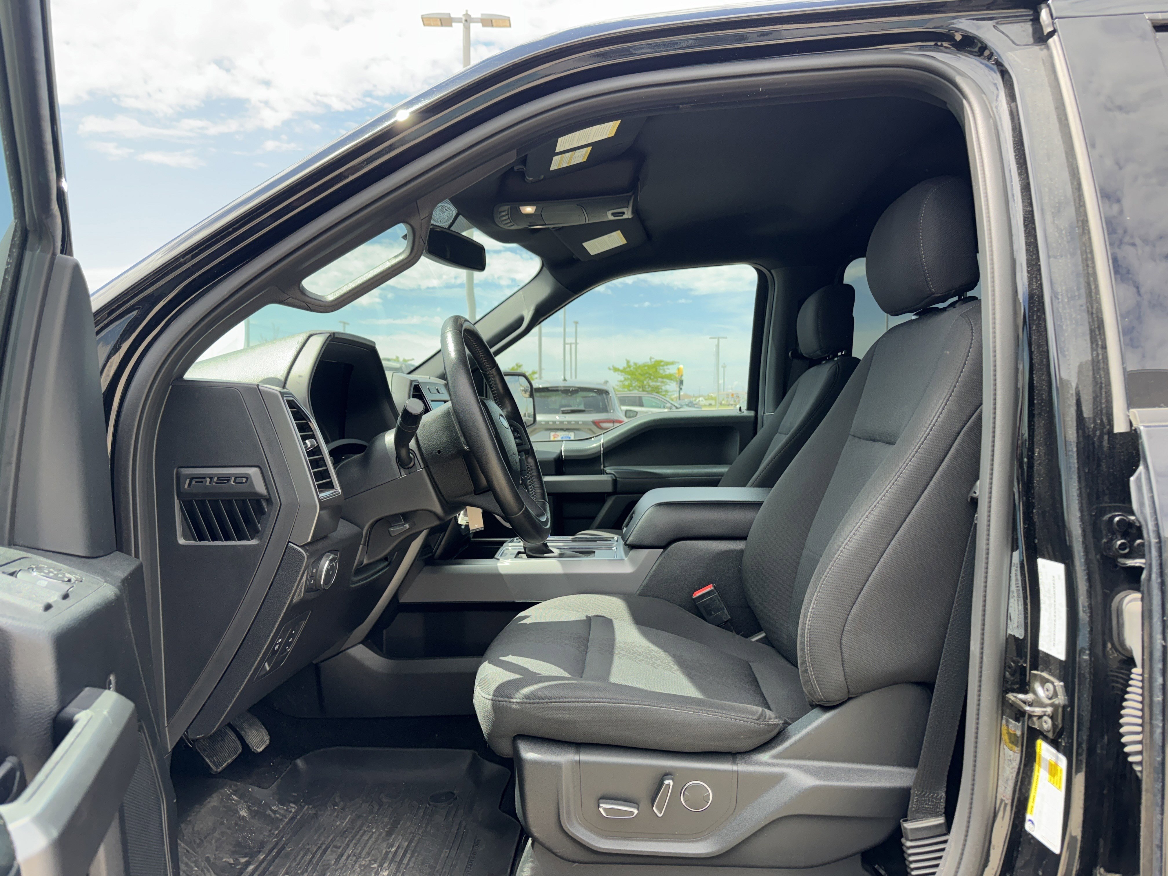 Used 2018 Shadow Black Ford XLT image 5