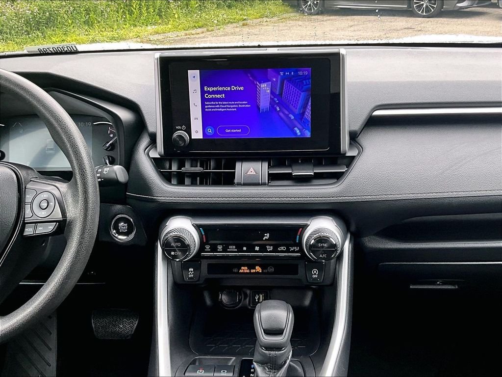 Used 2024 White Toyota XLE image 18