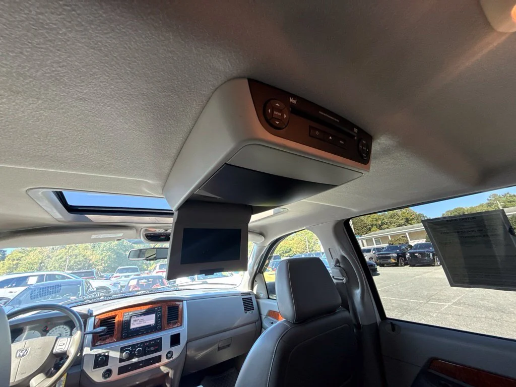 Used 2007 White Dodge Laramie image 12