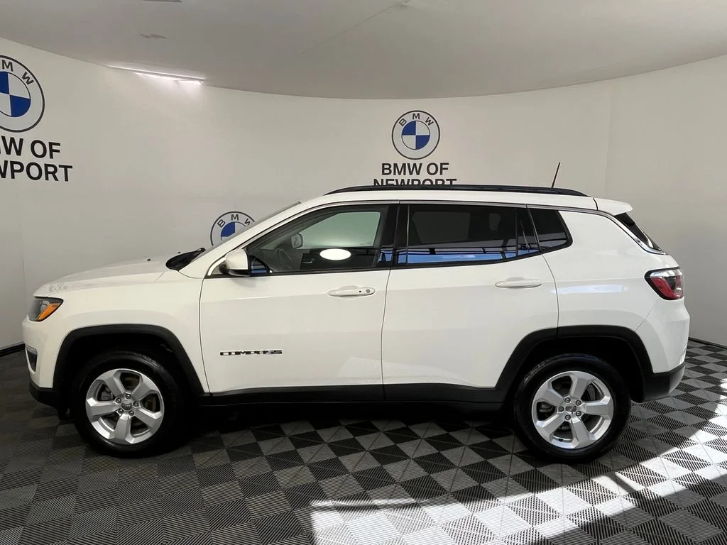 Used 2020 White Jeep Latitude image 14