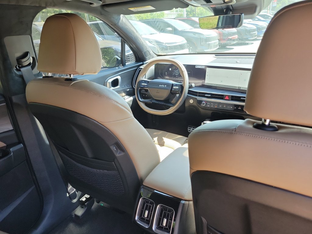 New 2026 Jungle Green Kia X-Line SX Prestige AWD image 13
