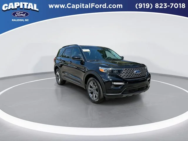 Used 2023 Black Ford XLT image 2