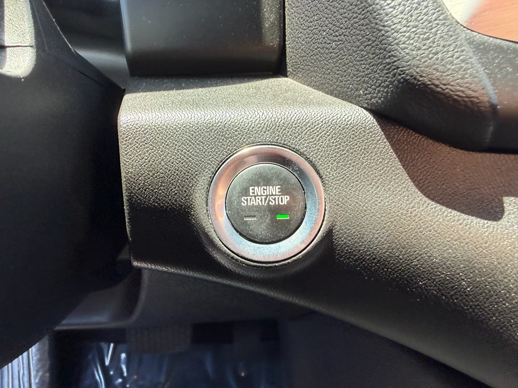Used 2024 Sterling Metallic GMC SLT image 18