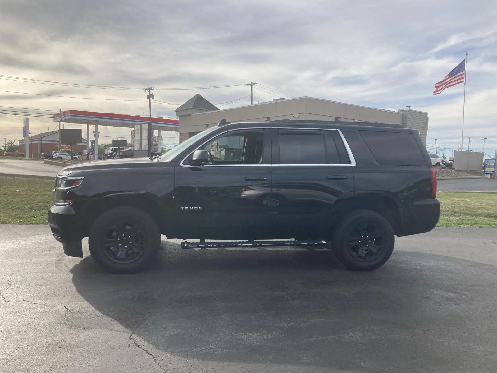 Used 2020 Black Chevrolet LS image 4