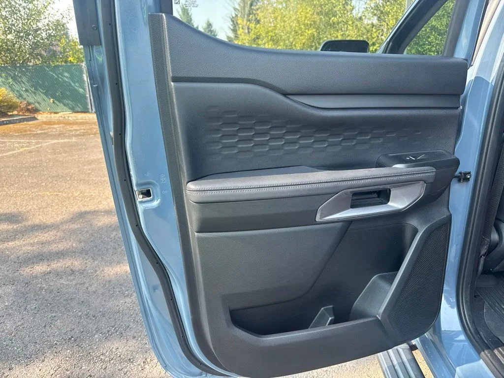 Used 2024 Azure Gray Metallic Ford XLT image 18