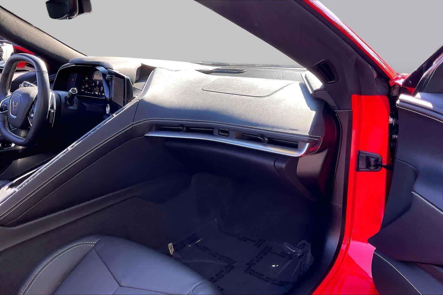 2022 Chevrolet Corvette 2LT - Photo 17