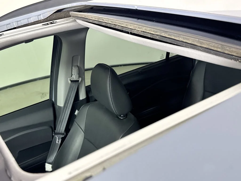 Certified Used 2022 Gray Honda Special Edition image 28
